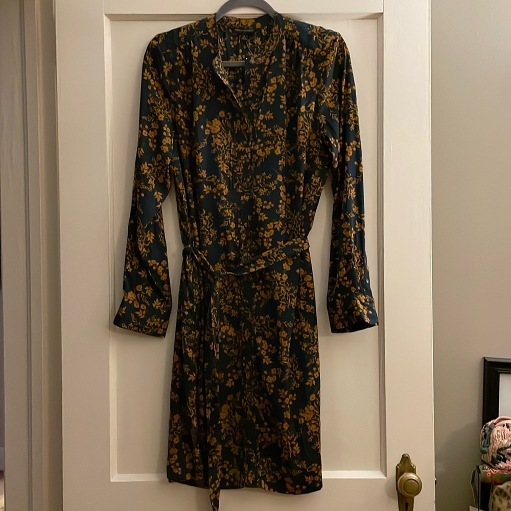 Banana Republic Factory Tie Waist Dress